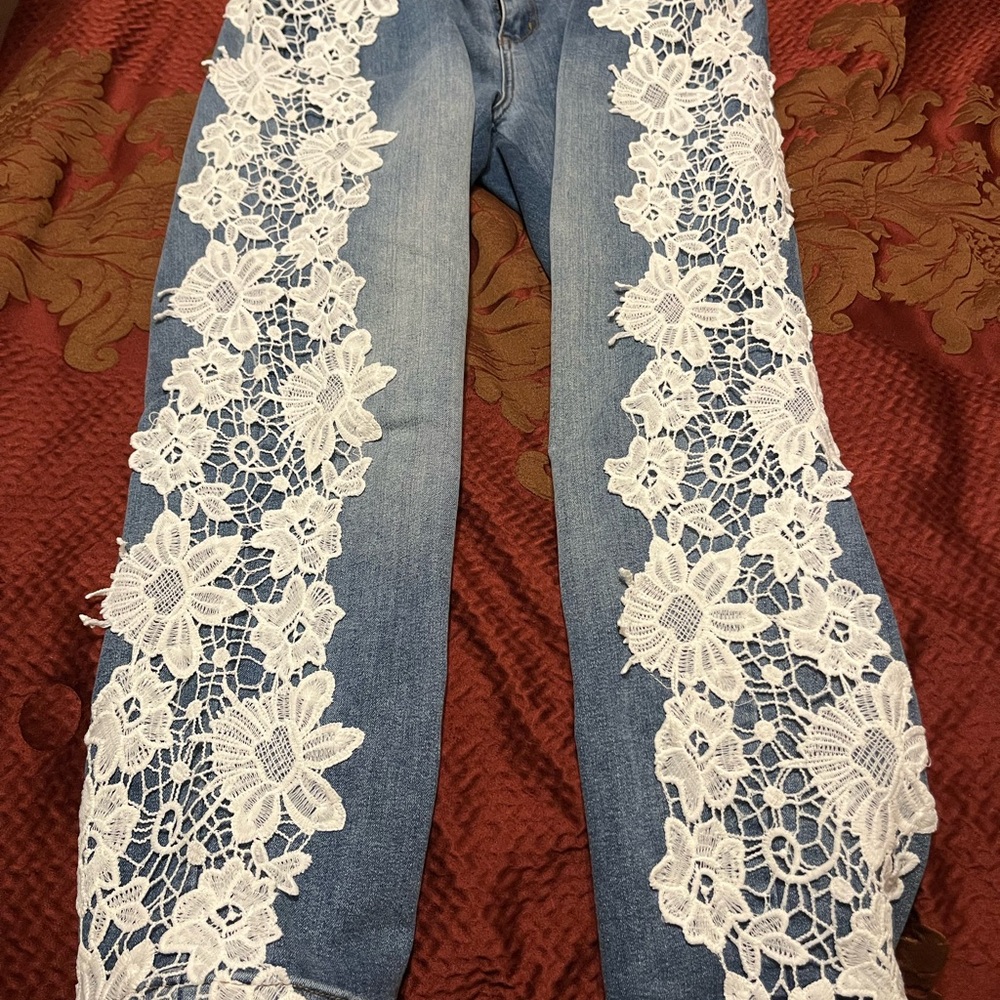 Boston Proper Blue Ankle Cropped Jeans with White Lace Panels